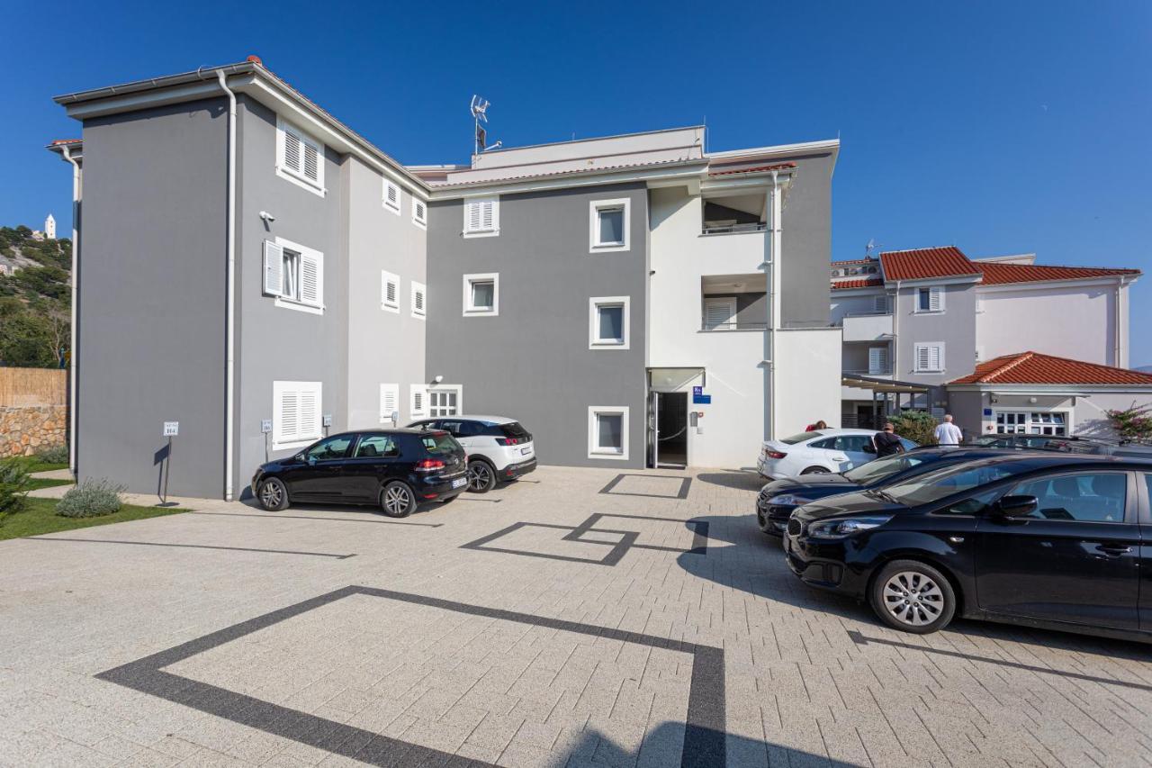 באסקה Apartments Crnekovic Tomislava 8A מראה חיצוני תמונה