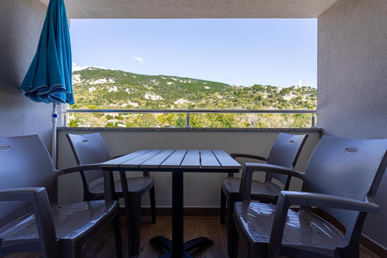 באסקה Apartments Crnekovic Tomislava 8A מראה חיצוני תמונה